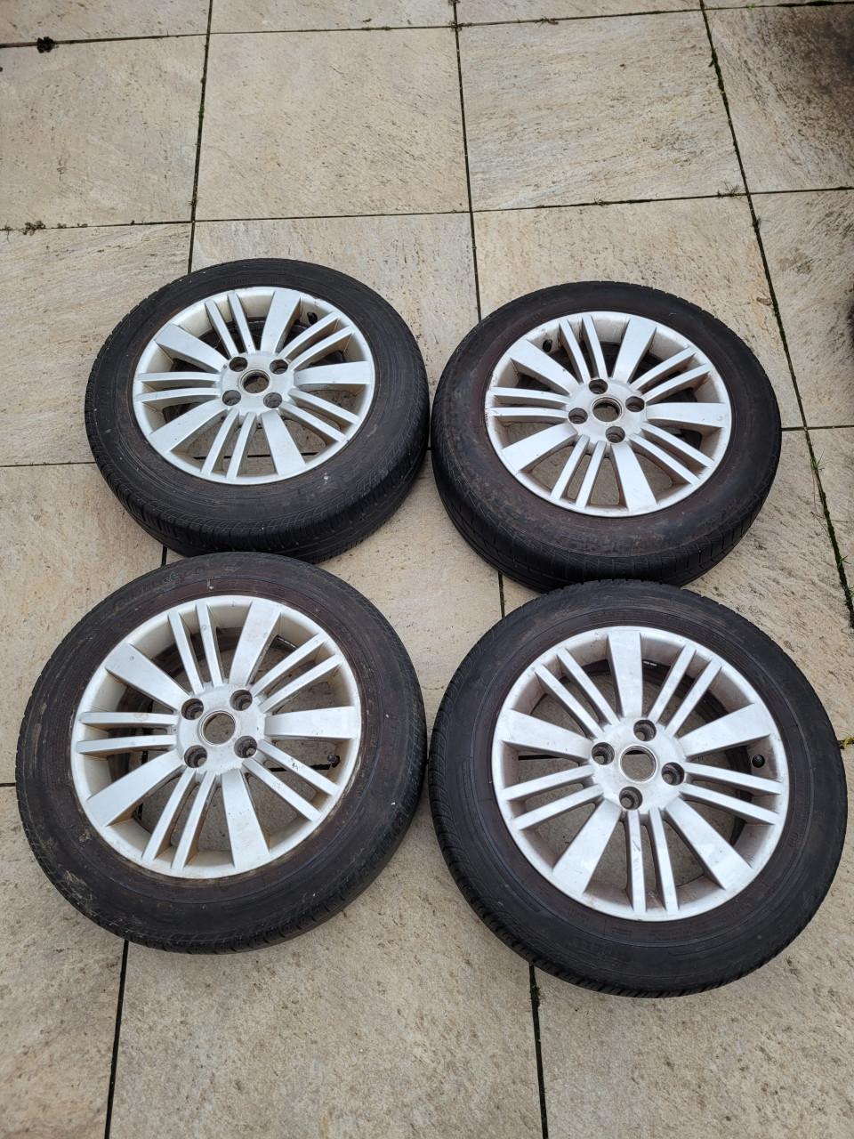 Banden met velg (175/65 R15 84T)