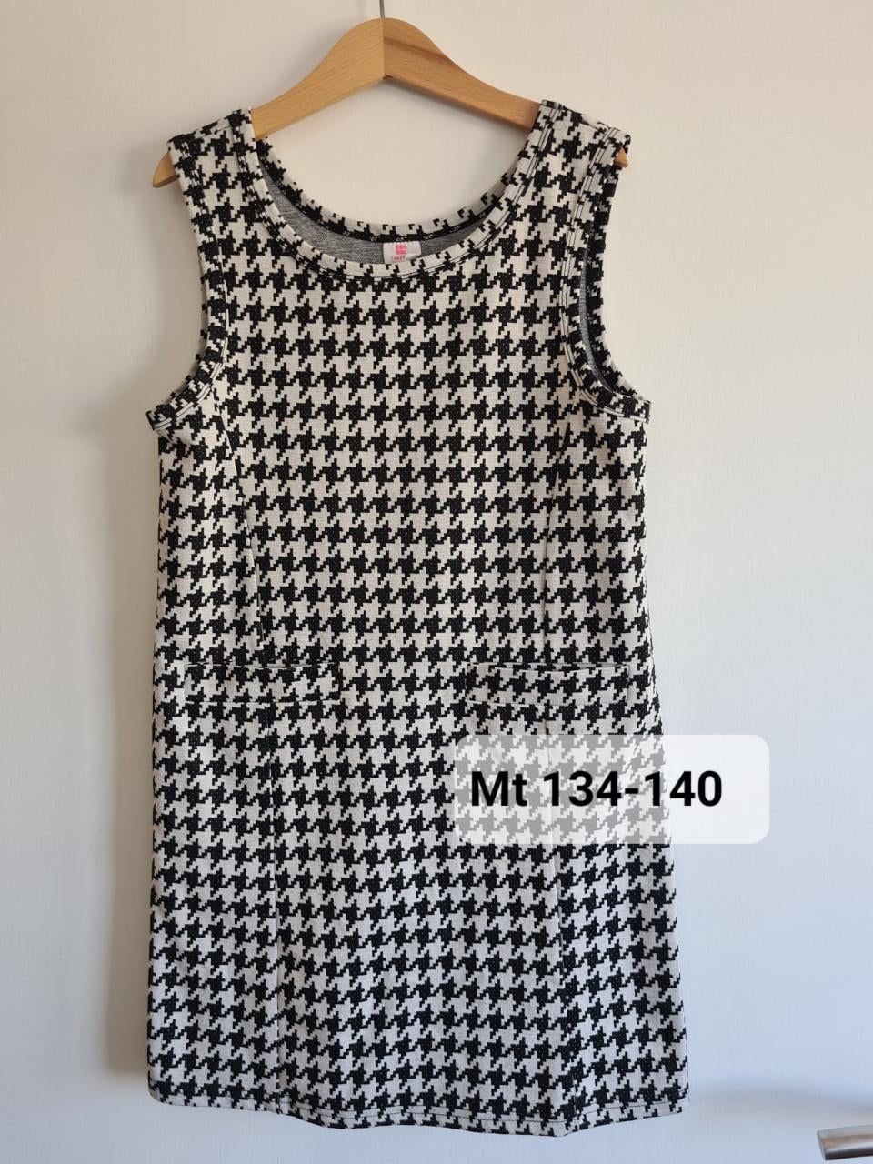 Hema zwart-wit pied de poule jurkje Maat 134-140