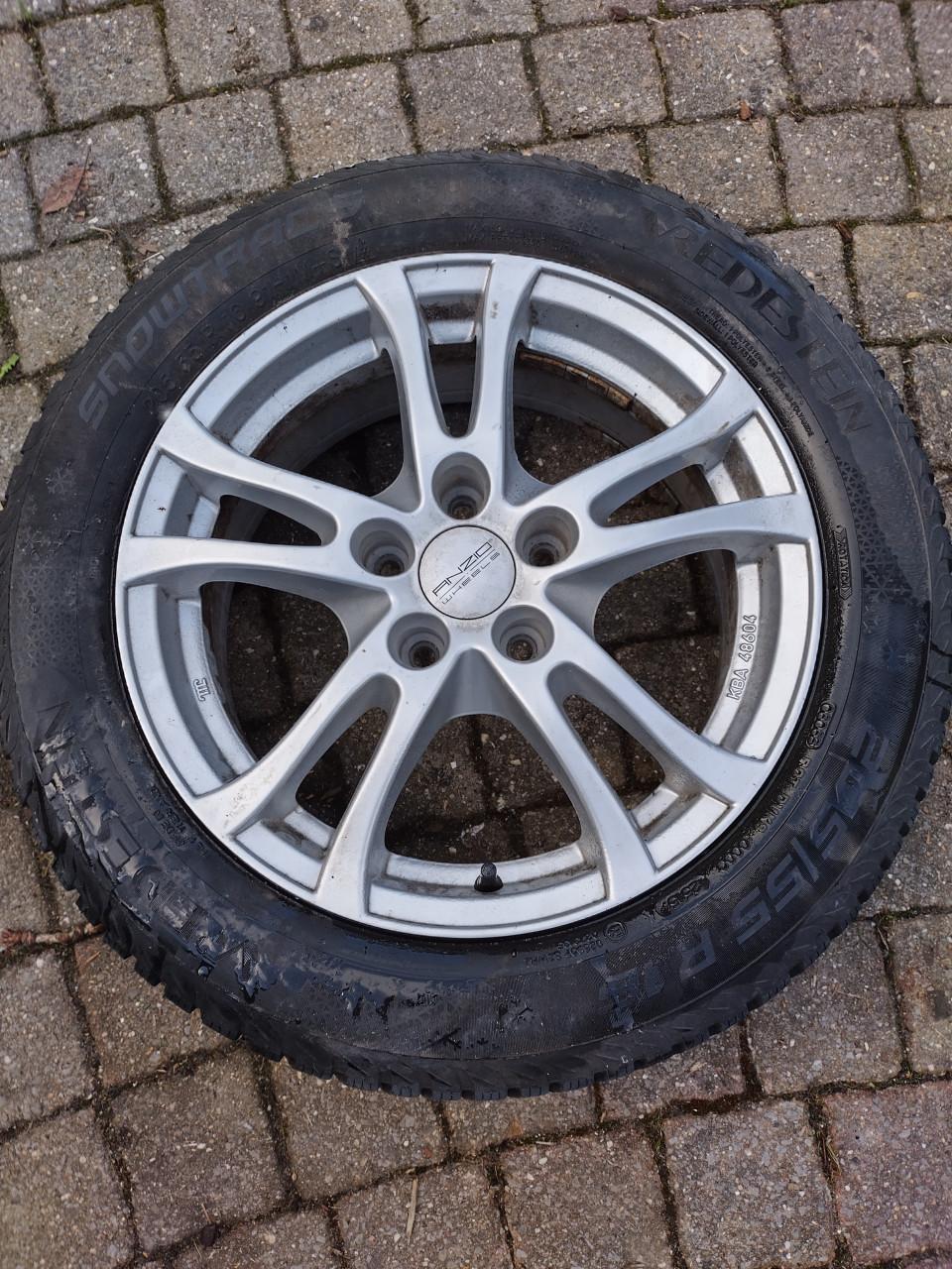 Winterbanden met lm velgen, als nieuw