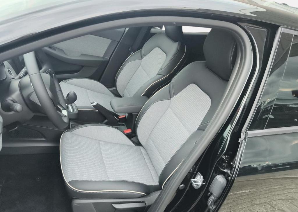 Renault Clio 1.6 e-tech full hybrid 145 techno