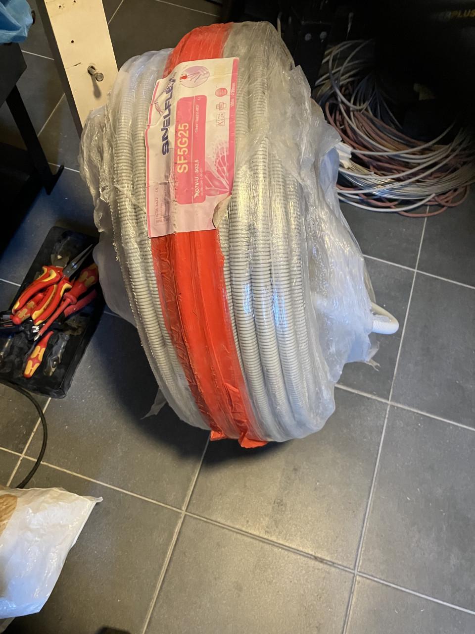 Flexibele buis 5 aderig 20 mm