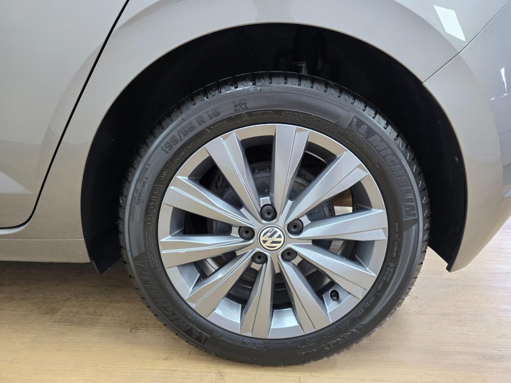 Volkswagen Polo occasion automaat 1.0 tsi highline business r uitvoering | 