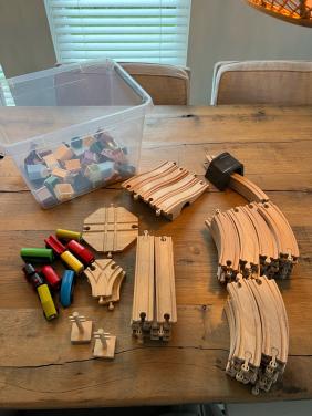 Houten treinbaan met accesoires