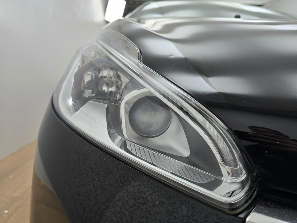 Peugeot 208 occasion 1.2 puretech allure met carplay en cruisecontrol | twe