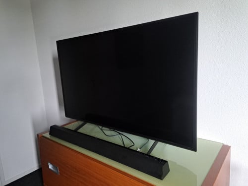 Samsung TV en Soundbar + subwoofer