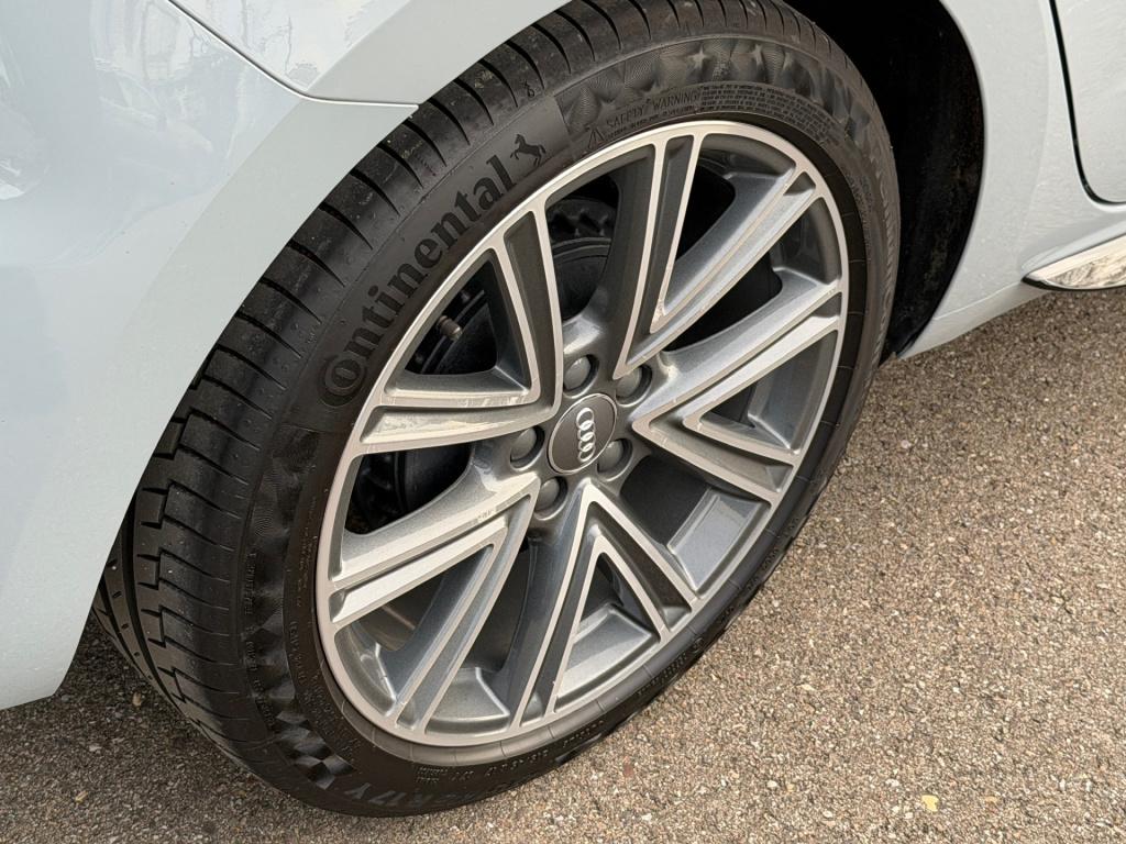 Audi A1 Sportback 25 tfsi epic | cruise | carplay | led achter | 17 inch | 