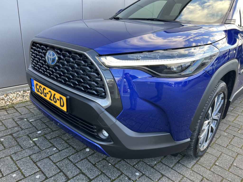Toyota Corolla Cross hybrid 200 style