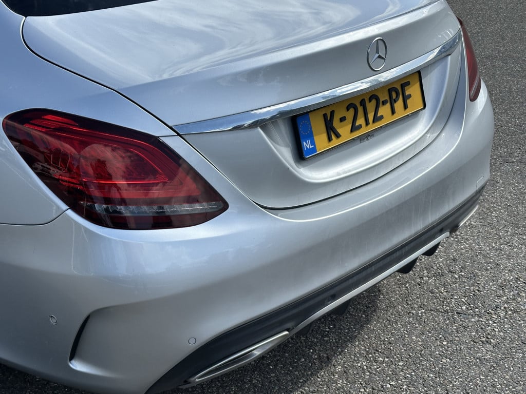 Mercedes-Benz C-Klasse 180 business solution amg i camera i stoelverwarming