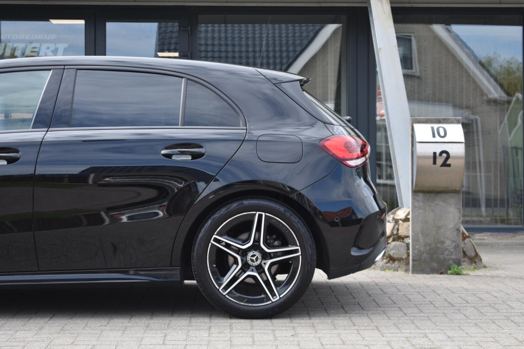 Mercedes-Benz A-Klasse 180 amg night | sfeerverlichting | camera | nap | st