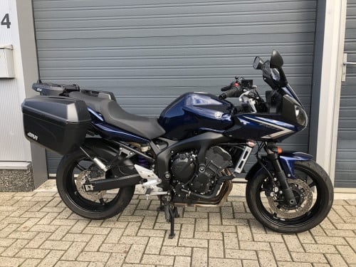 Nette Yamaha FZ6-S2 met ABS uit 2008, 1e eig, 33 dkm, koffers, etc €3850,-