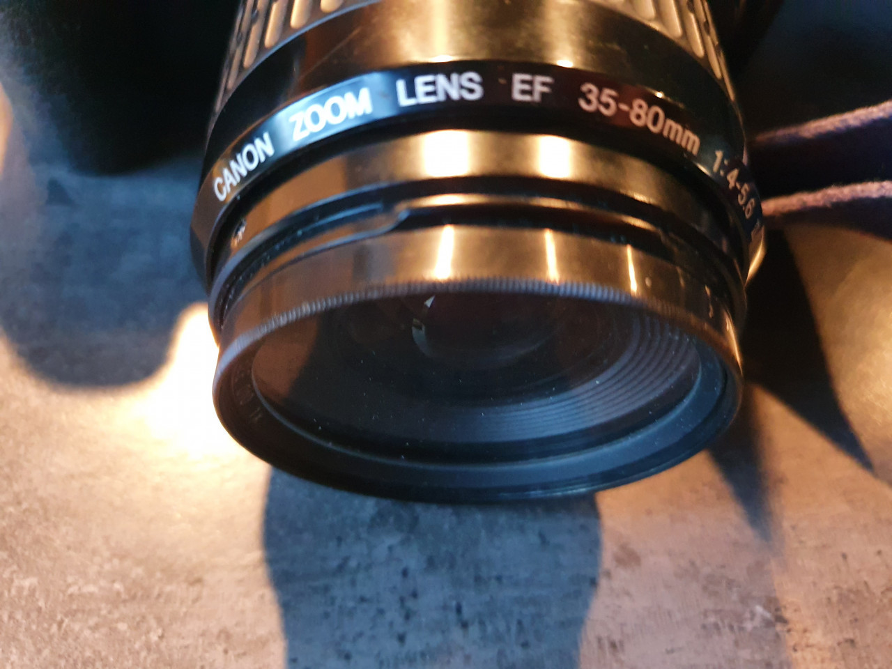 2 mooie vintage canon camera's EOS 500 en EOS 1000F in een koop....