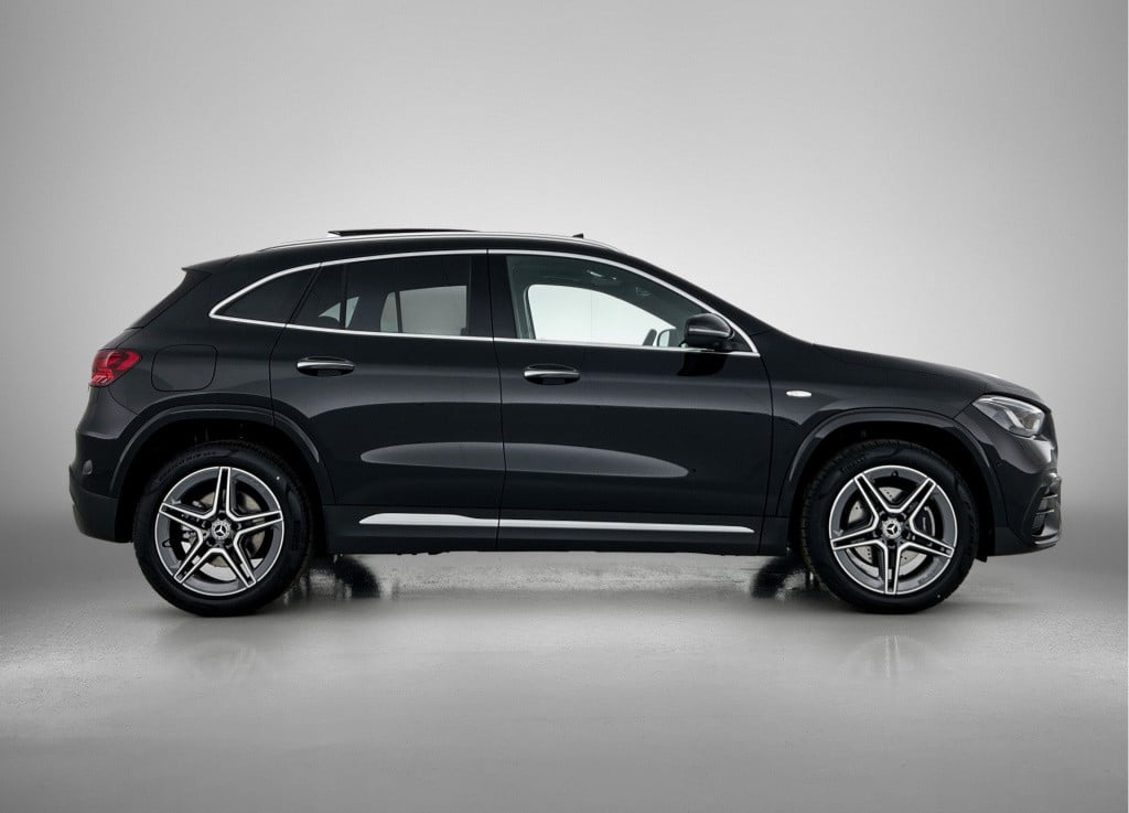 Mercedes-Benz Gla-klasse 250 e business solution amg | premium plus pakket 