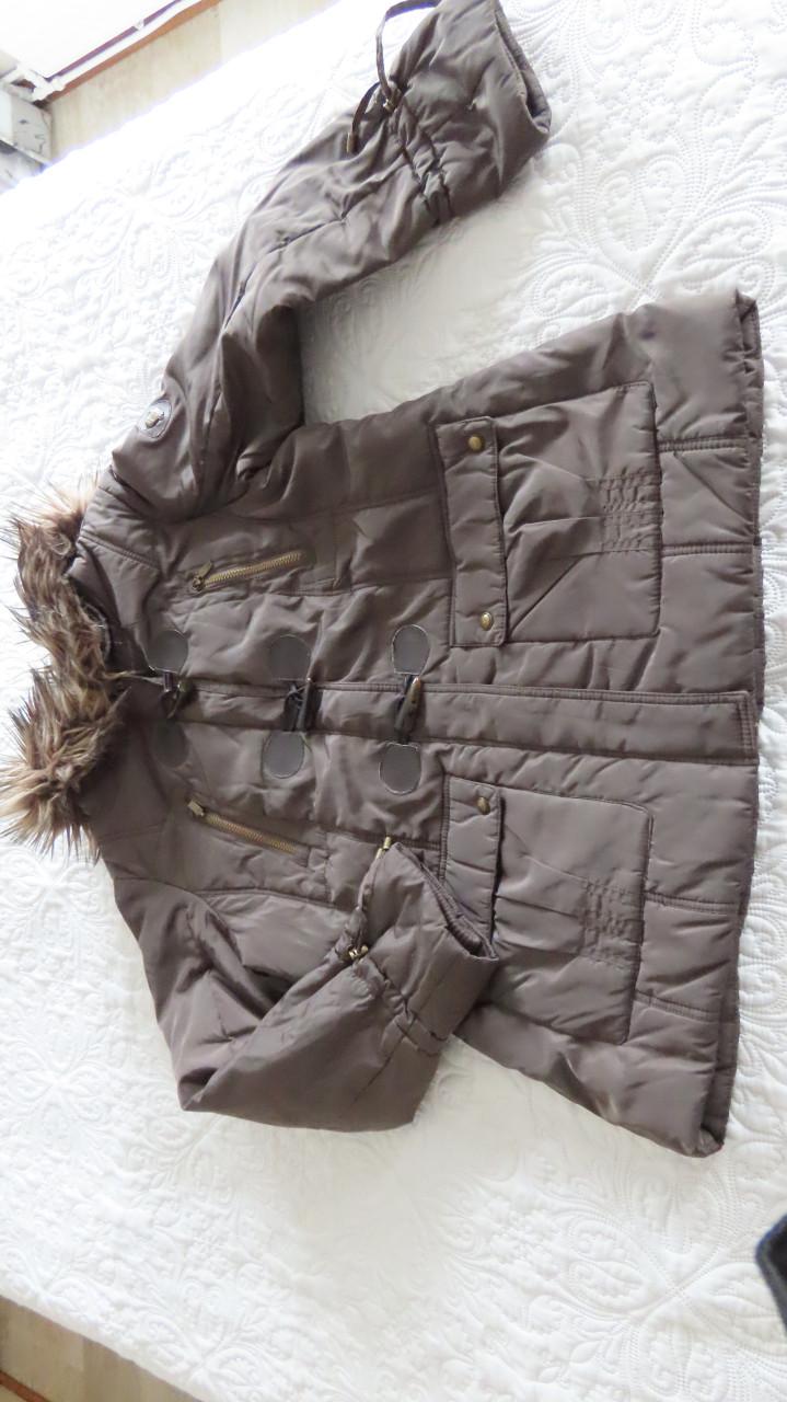 Winter Jas lekker warm  met capuchon maat 42