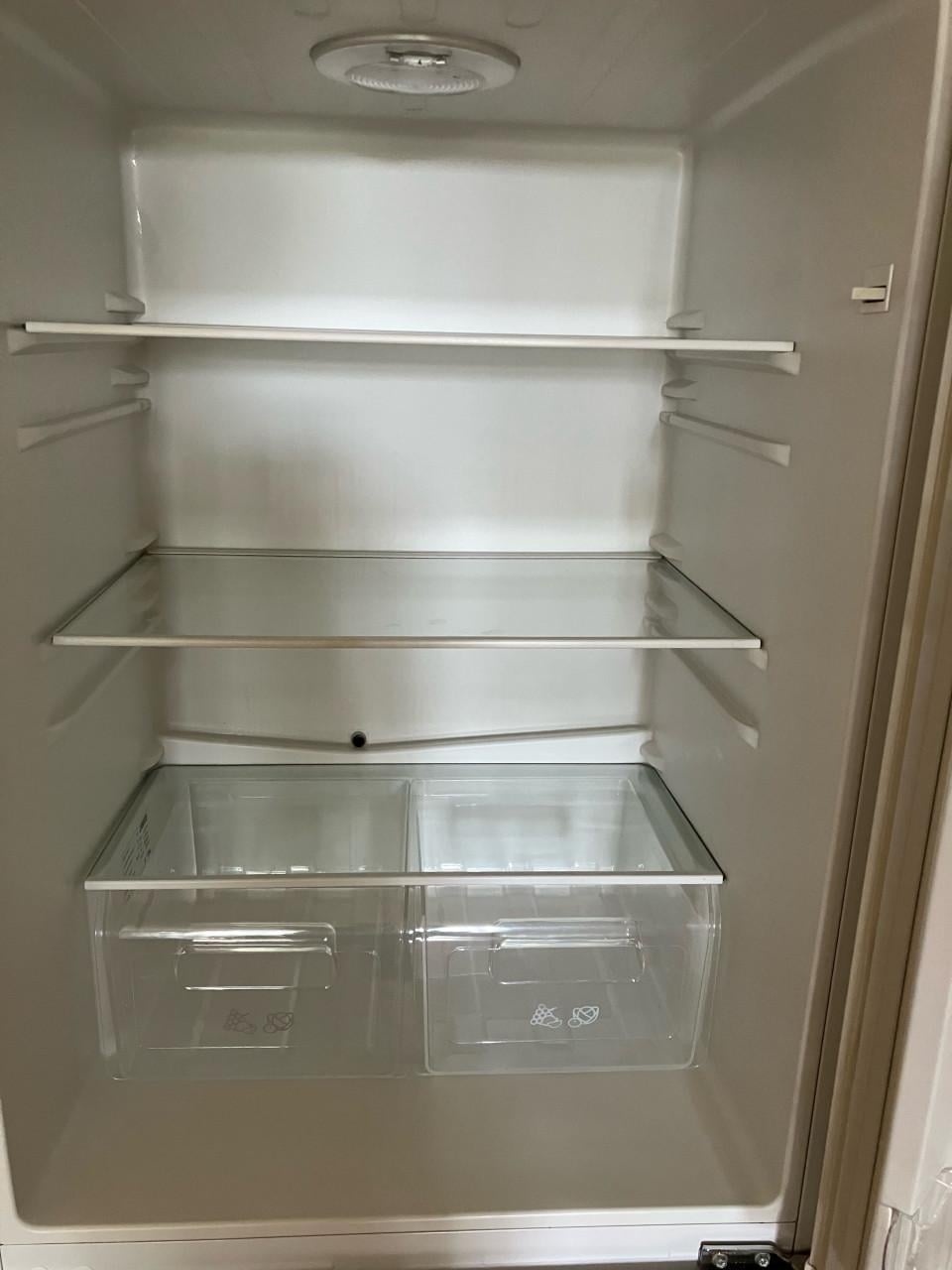 Zanussi koelkast met 2 vrieslades (geen koeriersdienst)