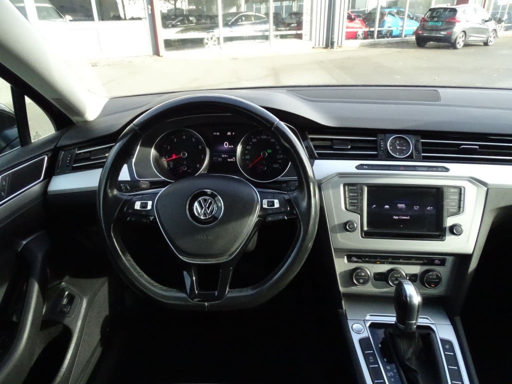 Volkswagen Passat variant 1.4 tsi act highline business automaat | pano | c