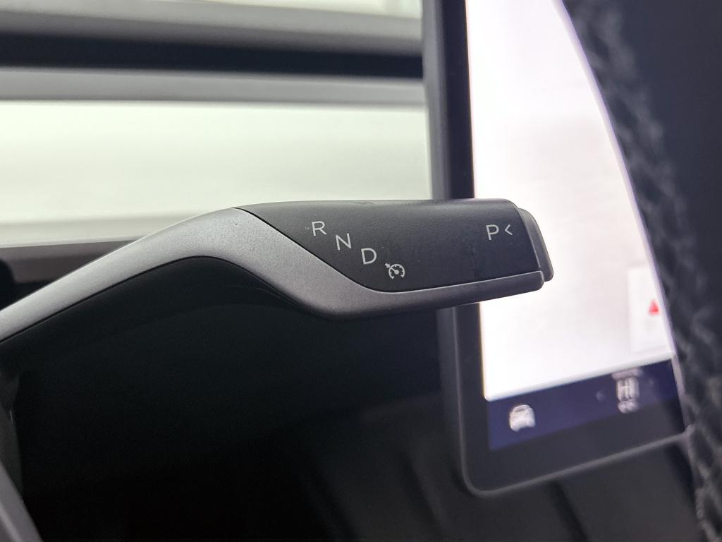 Tesla Model Y performance awd 75 kwh | leder | parkeercamera | schuif-kante