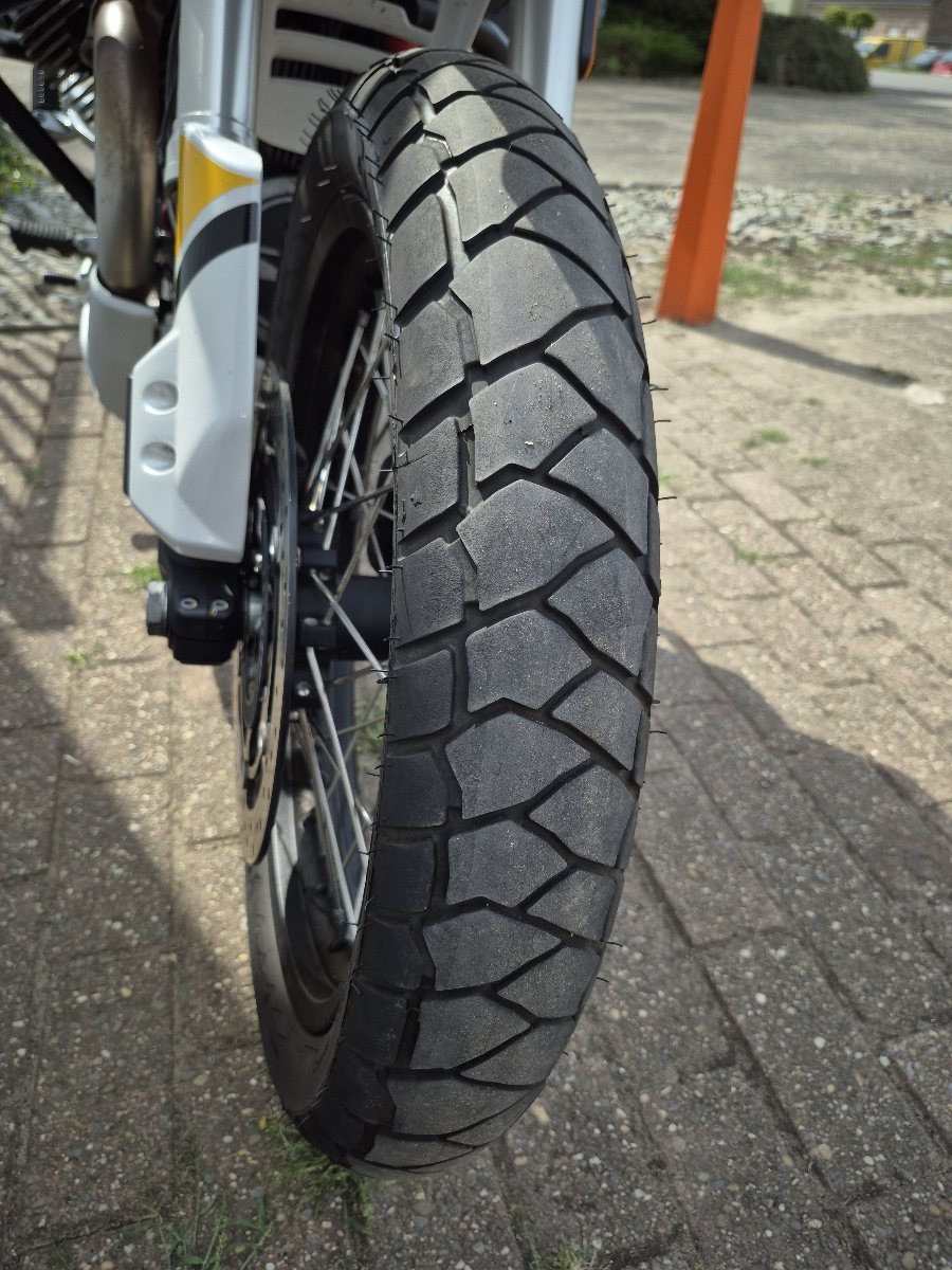 Moto Guzzi V85TT uit 2019