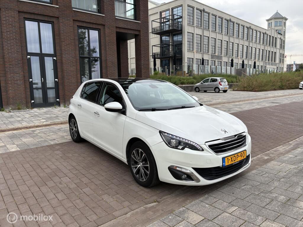 Peugeot 308 1.6 THP Allure Pano Led km115.218 Nap 5Deurs BJ2014