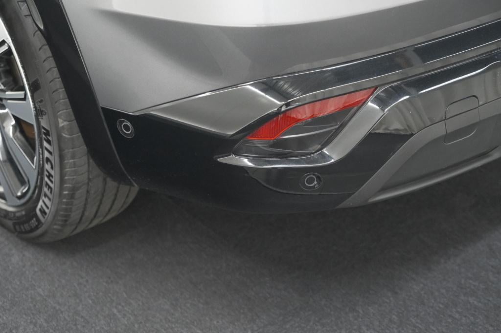 Renault Austral 1.2 e-tech full hybrid 200 techno | 360 camera | panoramada