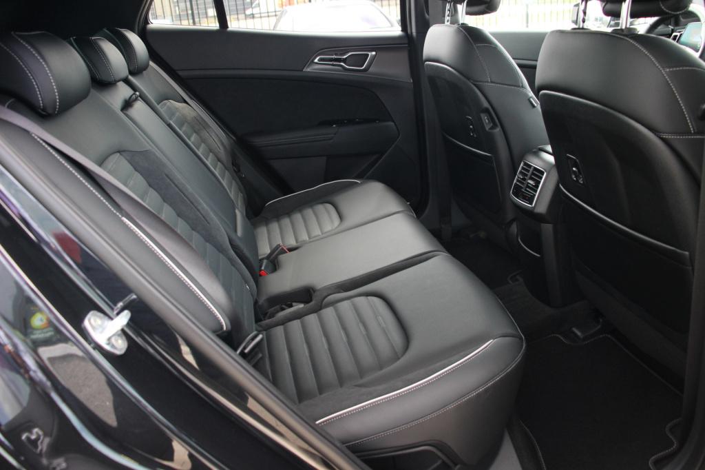 Kia Sportage 1.6 t-gdi hybrid gt-plusline awd | 265pk | phev (plug-in) | 12