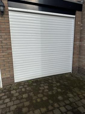 Elektrische Rolpoort / Garagepoort met Becker motor