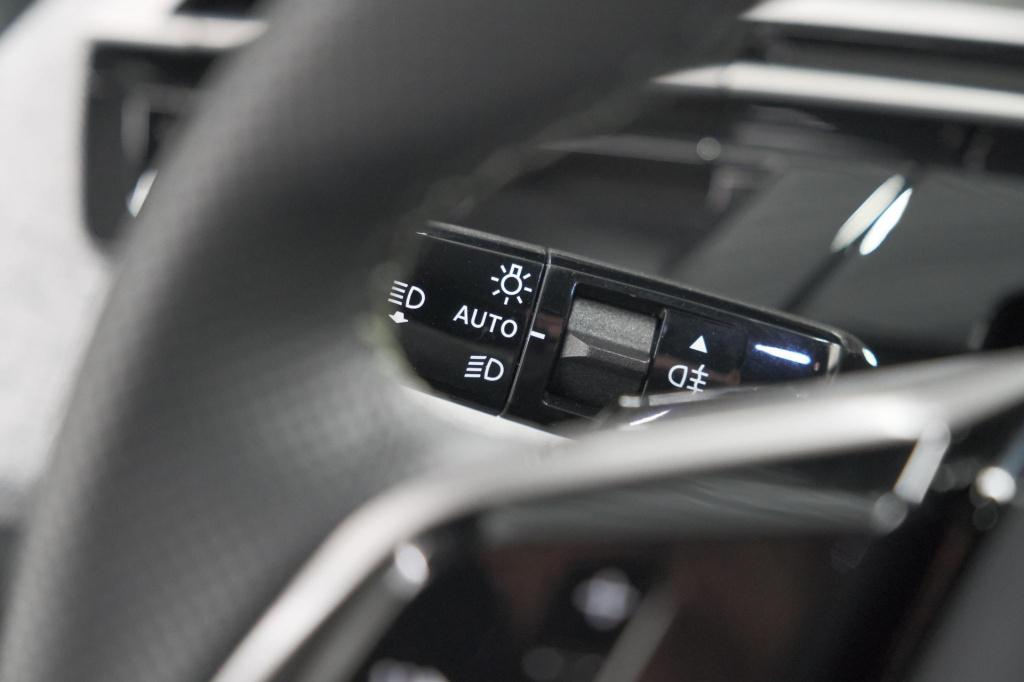 Peugeot 3008 1.2 hybrid 145 gt | camera | adaptieve cruise control | elektr