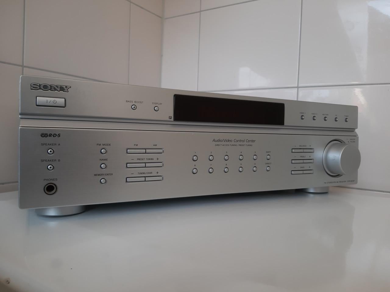 Sony STR-DE197 Stereo Versterker / Amplifier.
