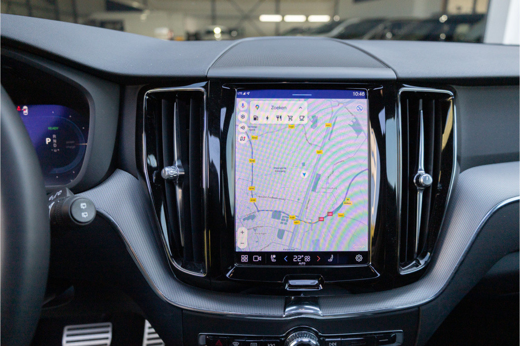 Volvo XC60 2.0 t6 plug-in awd r-design ✅facelift✅google.serv✅pano