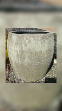Stenen plantenpot
