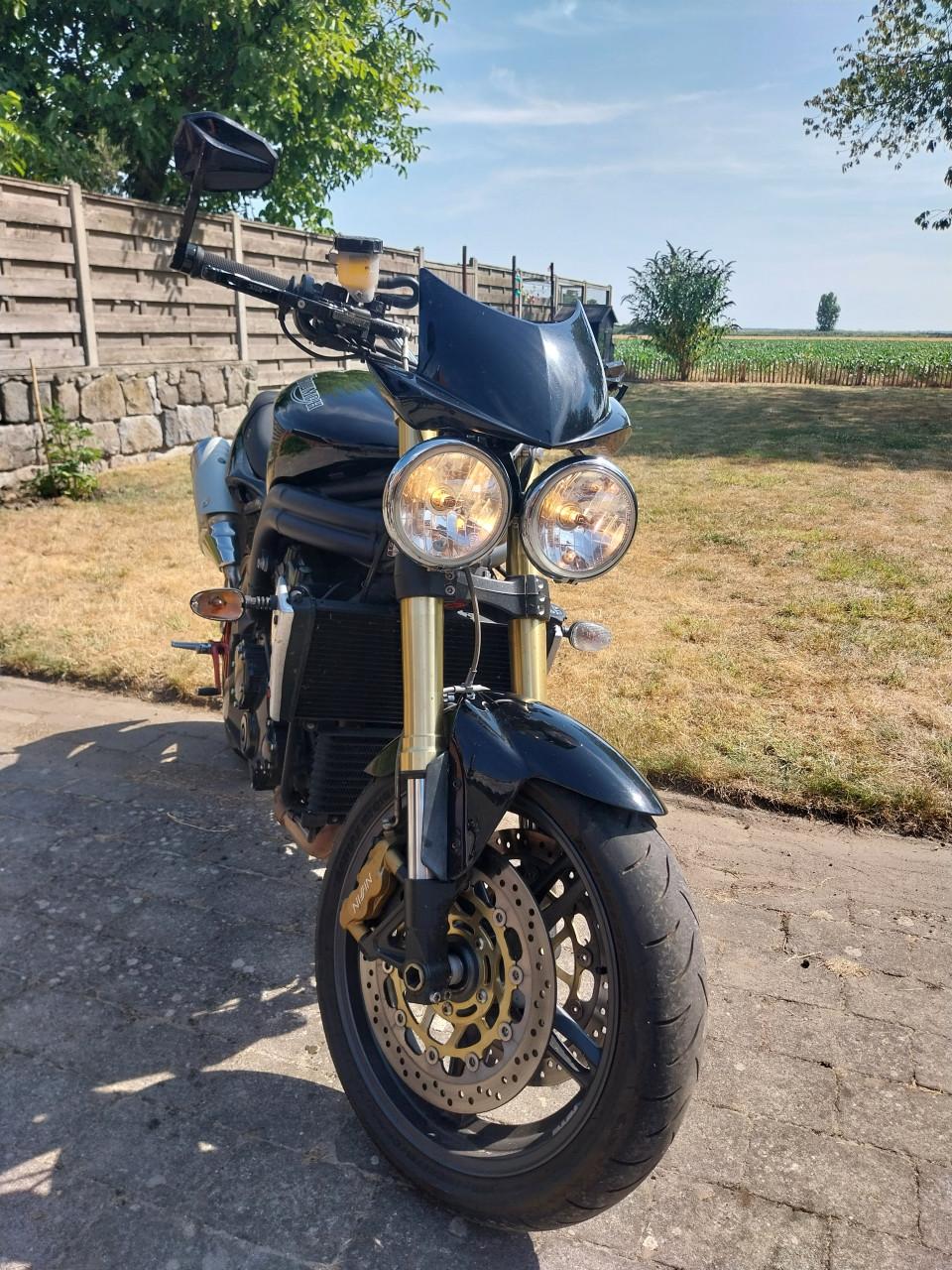 Triumph Speed Triple 1050