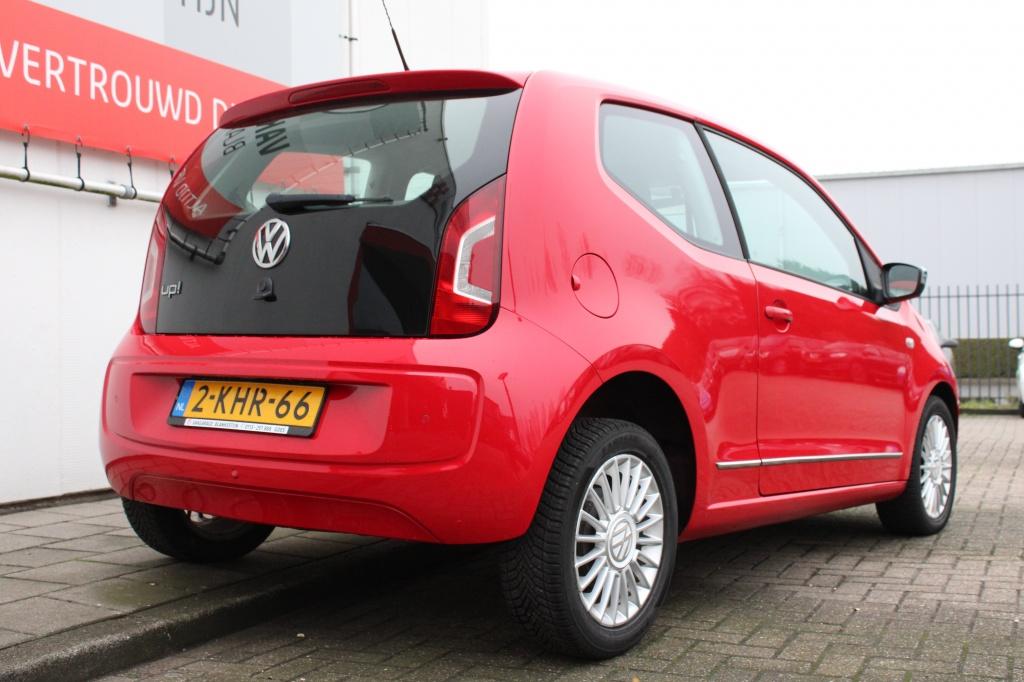 Volkswagen UP! 1.0 high up!
