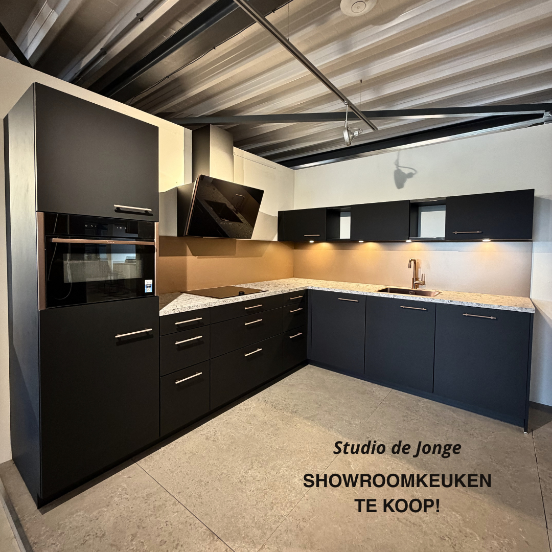 Showroom uitverkoop bij Studio de Jonge – Showroomkeuken te koop