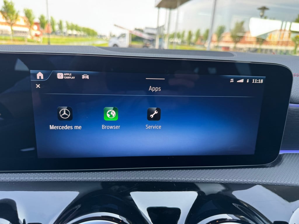 Mercedes-Benz Cla shooting brake 250 e amg line automat / panoramadak / 360