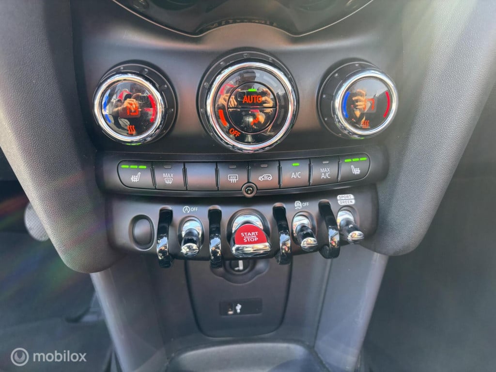 Mini Cooper Cabrio 1.5 chili