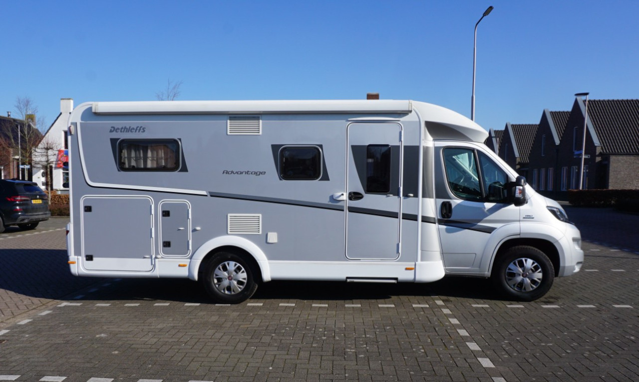 Dethleffs Advantage T 6611 Automaat 2018 met 76.000 in nieuwstaat!