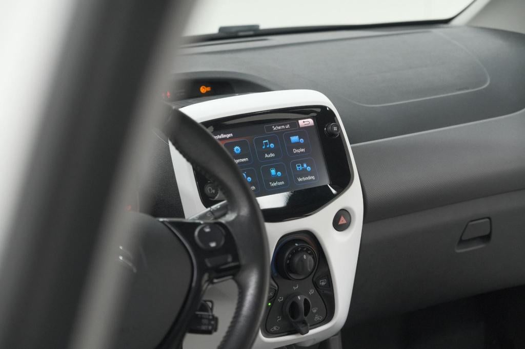 Citroen C1 1.0 vti shine | camera | airco | navigatie | 5 deurs