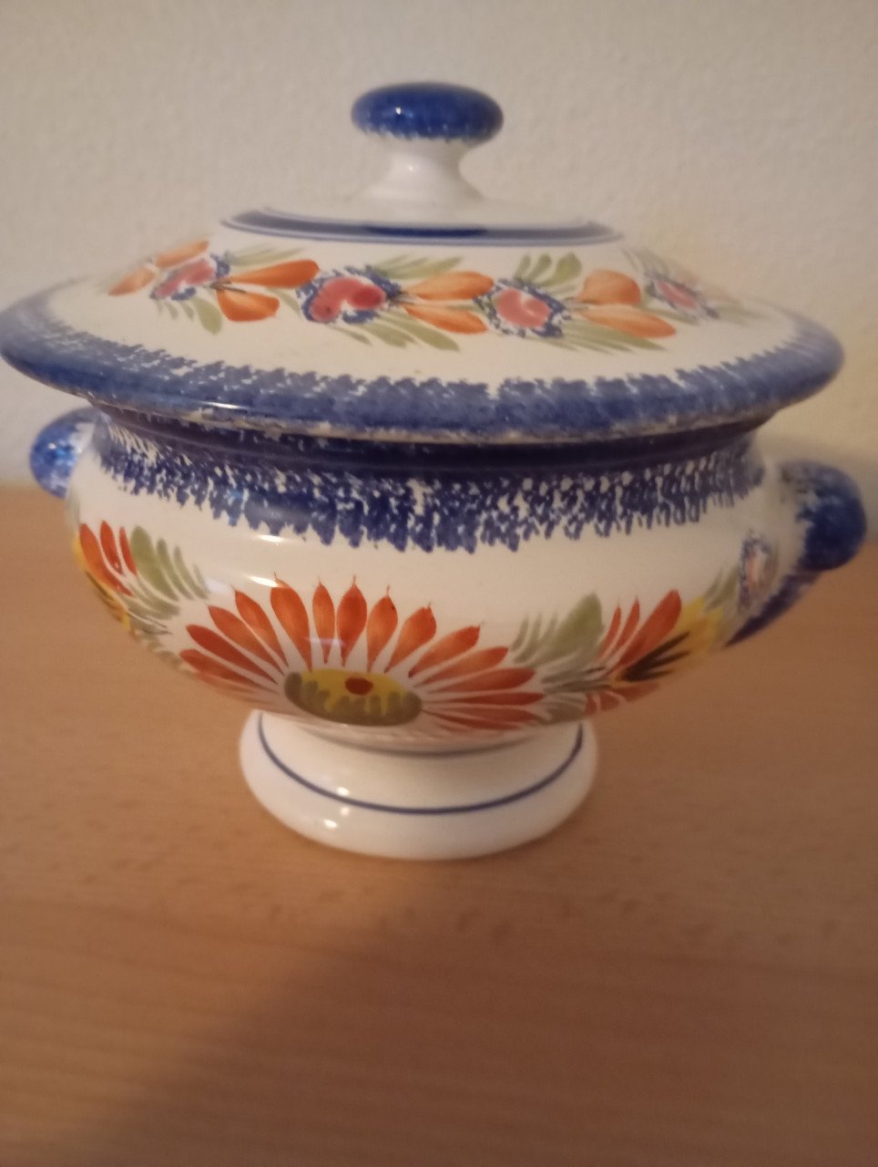 4 stuks Henriot Quimper handgeschilderd aardewerk