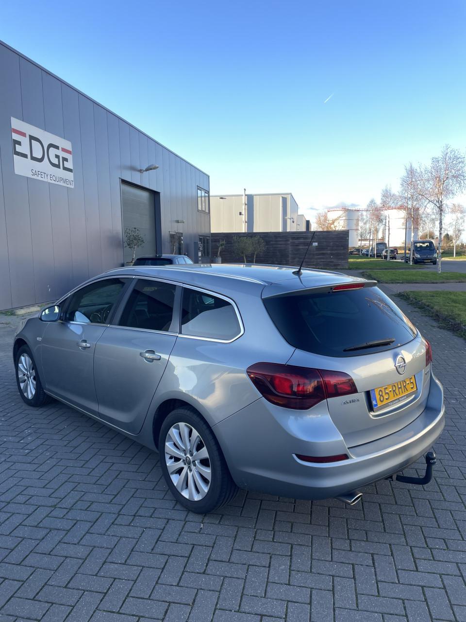 Opel Astra 1.4 Turbo 88KW ST 2011 Grijs | NAP