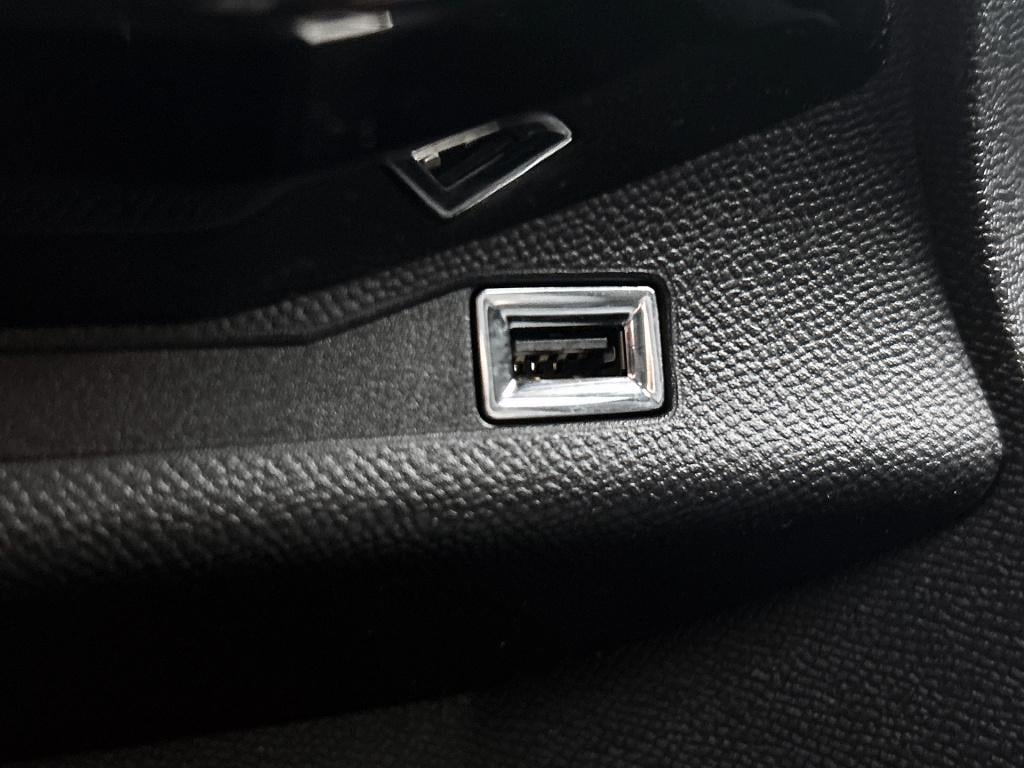 Ds Ds 3 crossback 155 pk automaat grand chic | rijklaar | stoelverwarming |