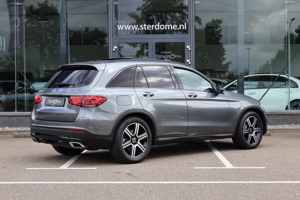 Mercedes-Benz Glc 300e 4matic business solution luxury l mbux l panoramadak
