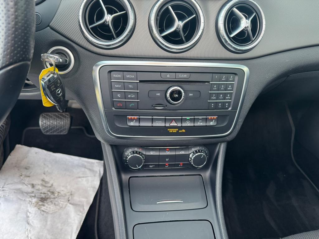 Mercedes-Benz Cla shooting brake 180 urban night-pakket automaat , panorama