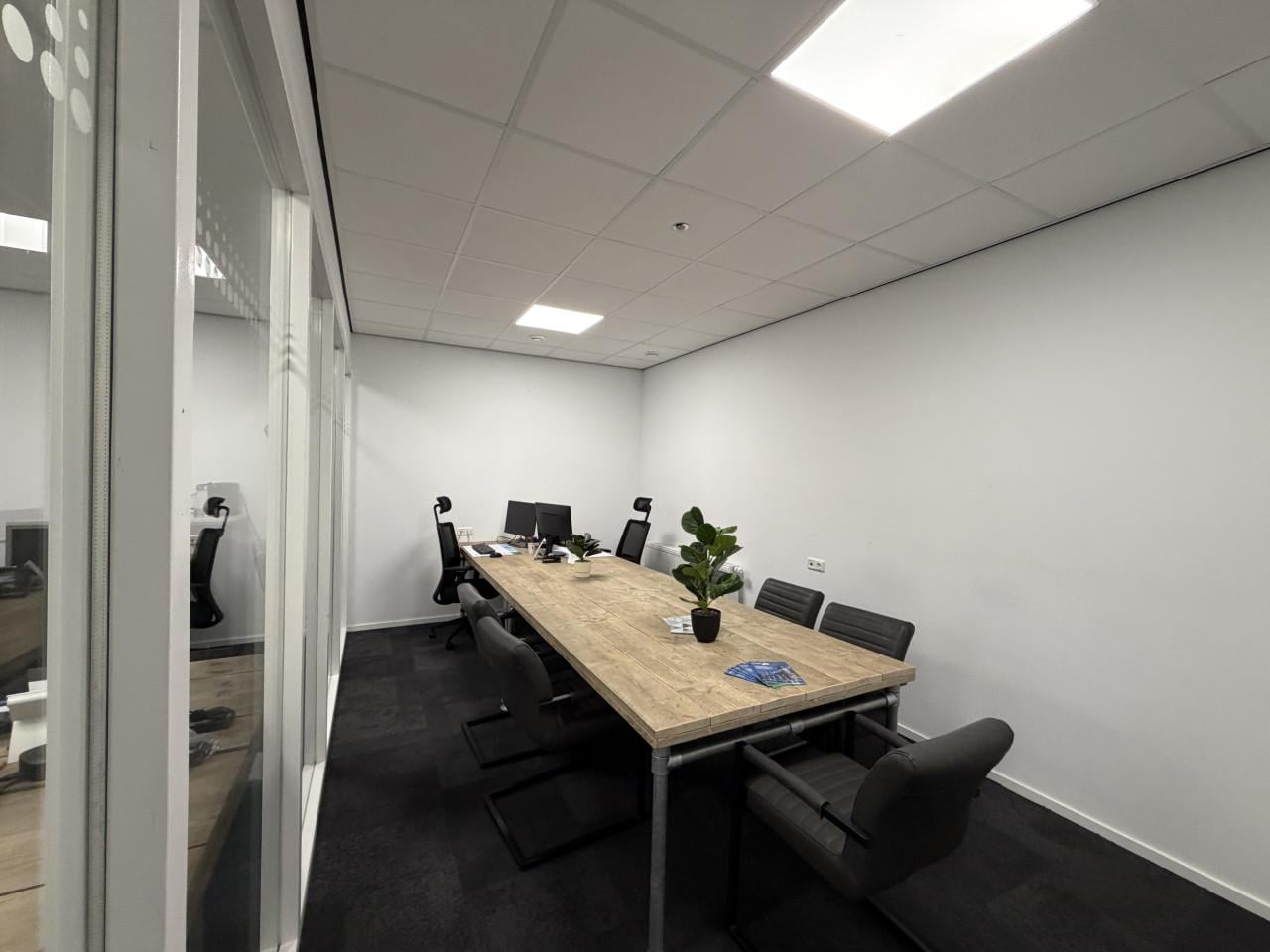 Te huur 47m2 kantoorruimte in. kantorenplein Goes
