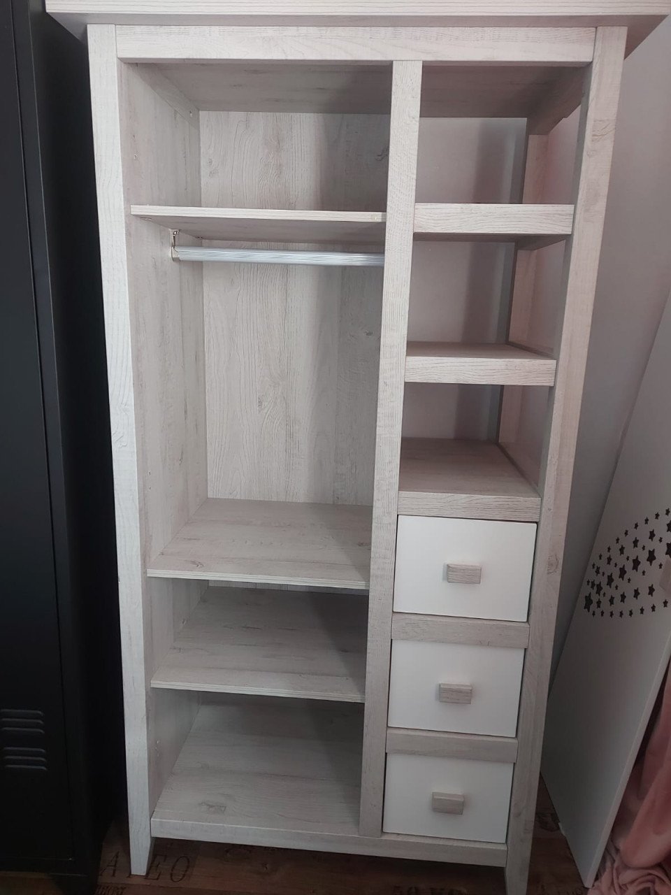 Commode en bijpassende kast
