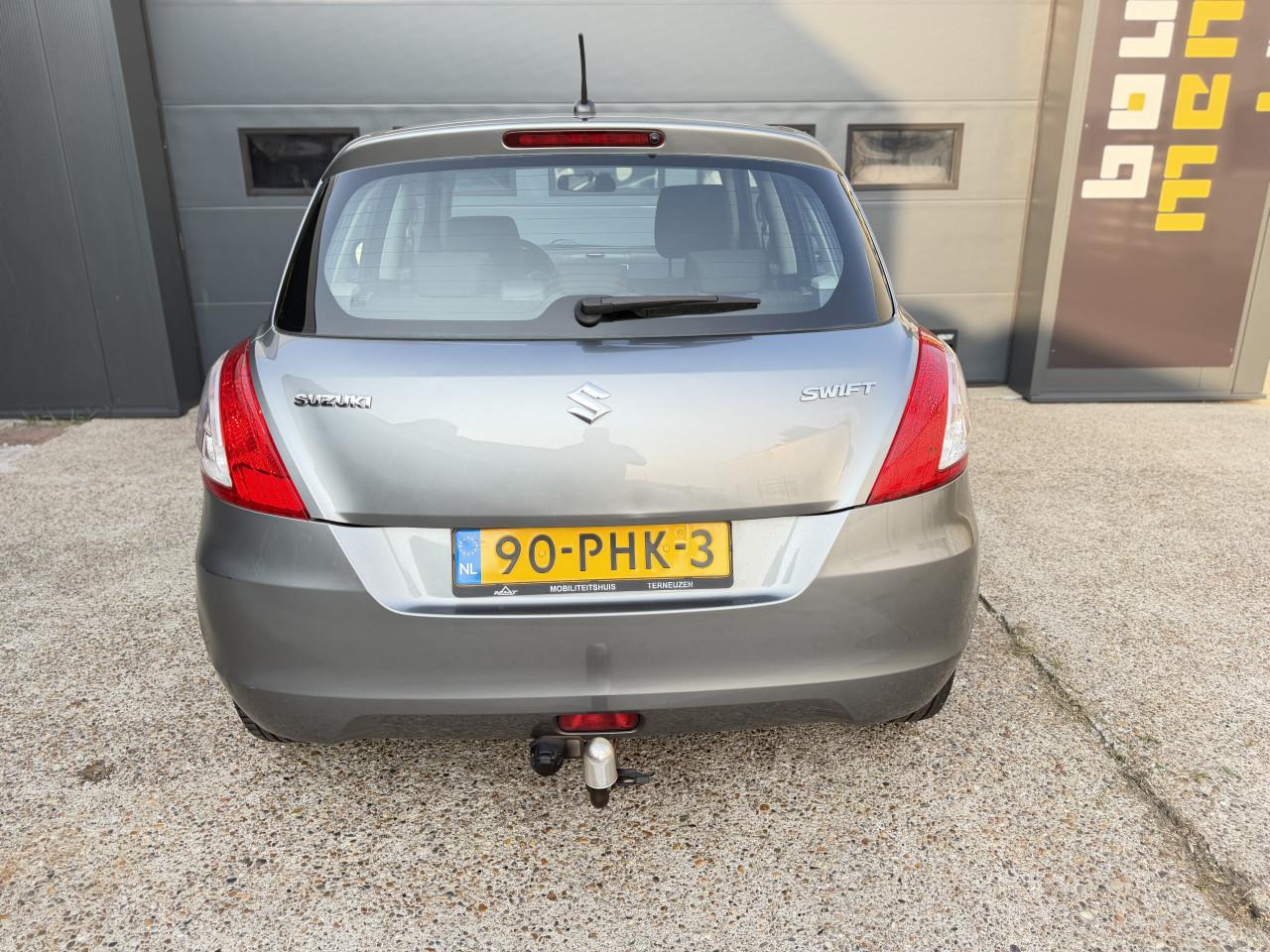 Suzuki Swift 1.2 Comfort EASSS 2011 5Drs Grijs Airco Apk Nap Navi
