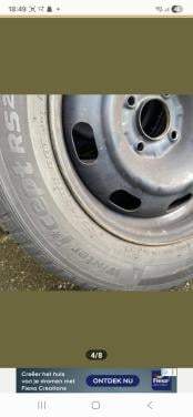 4 winterbanden met velgen 185/65/15