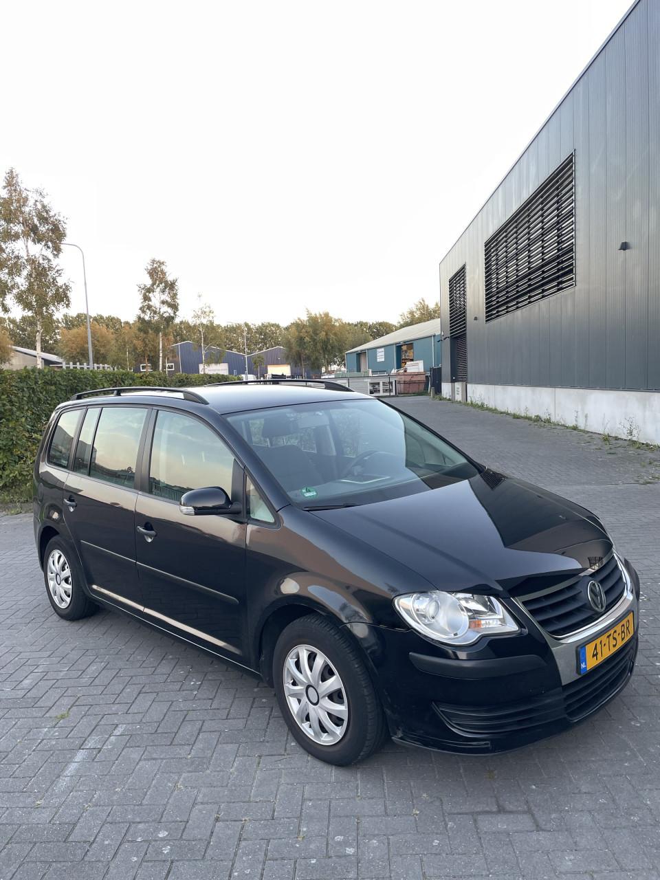 Volkswagen Touran 1.6 75KW 5P 2007 Zwart | 154.525 KM NAP