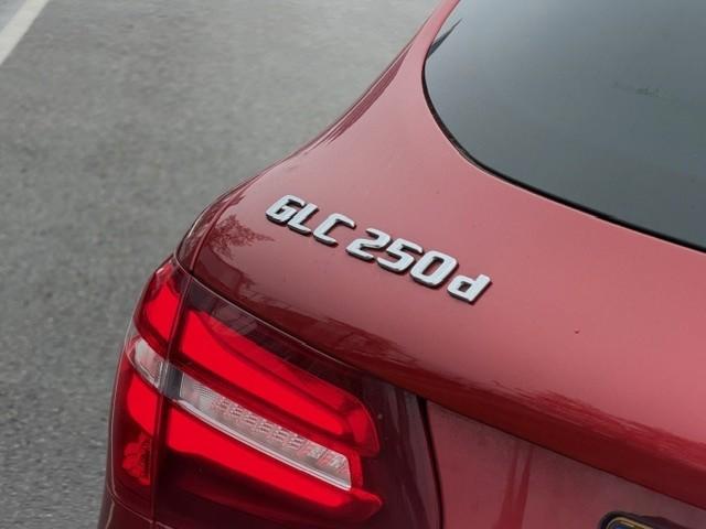 Mercedes-Benz Glc 250 d 4matic amg l panoramadak l trekhaak l stoelverwarmi