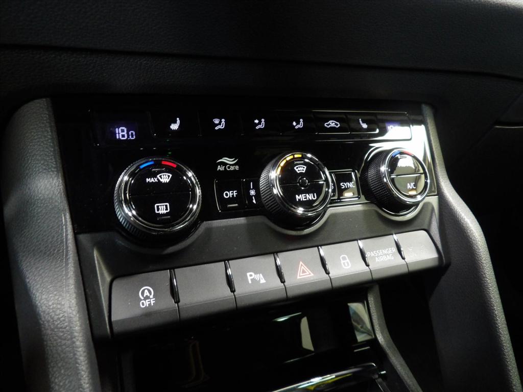 Skoda Karoq 1.5 tsi act greentech 150pk dsg-7 sportline business