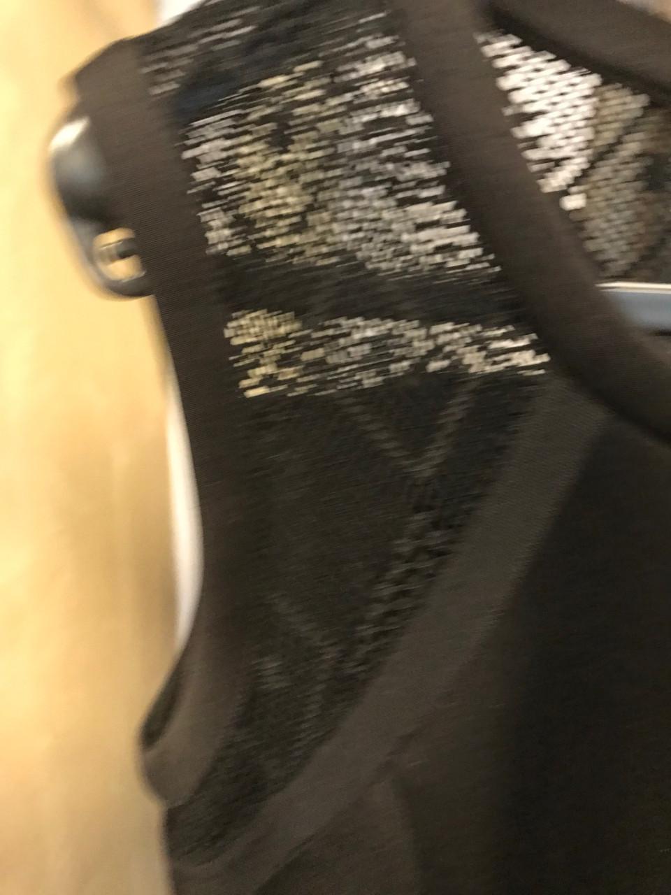 Jurkjes o.a. Nikkie Plessen en Josh V