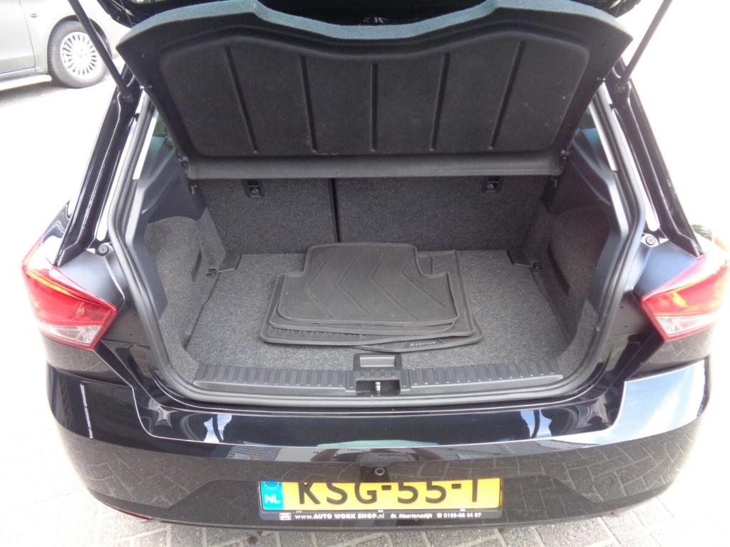 Seat Ibiza 1.0 mpi style/airco ecc/led/lm velgen/pdc/apple carplay/full lin